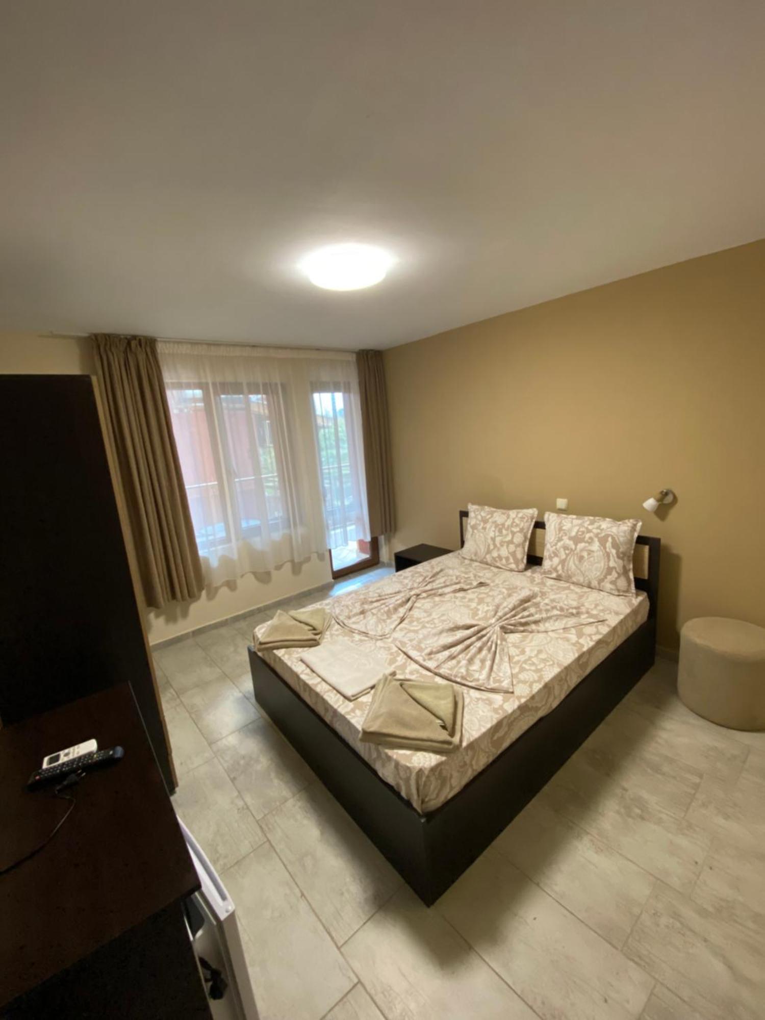 Guest Rooms Wild Duck Ezerets Exterior photo
