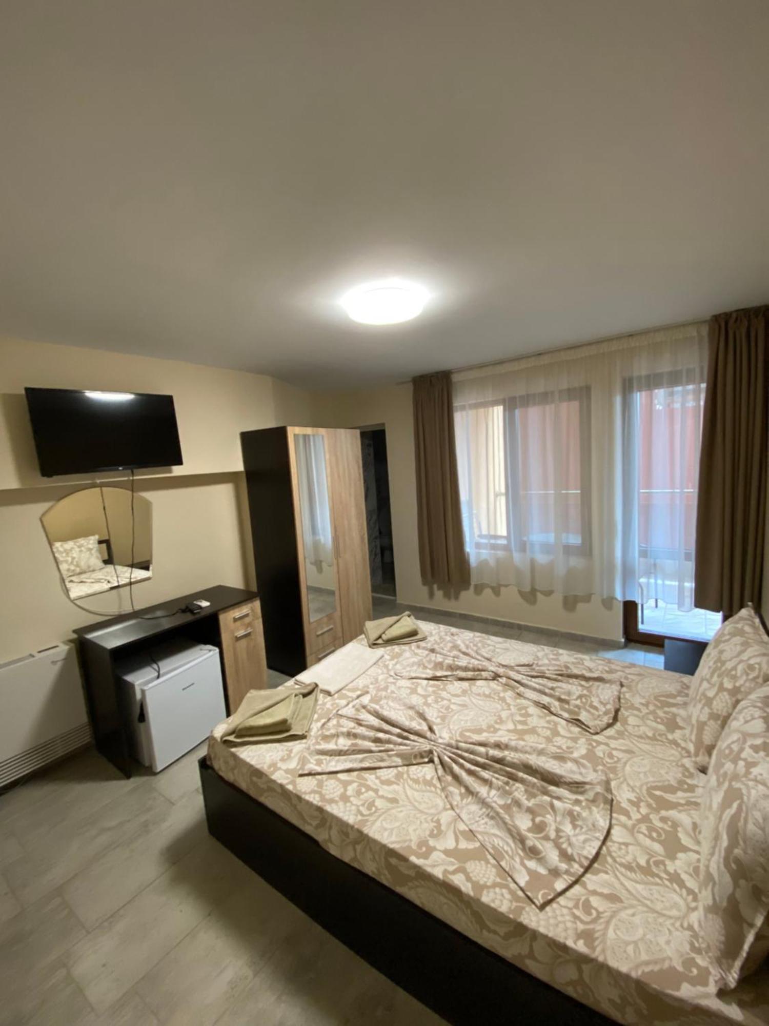 Guest Rooms Wild Duck Ezerets Exterior photo